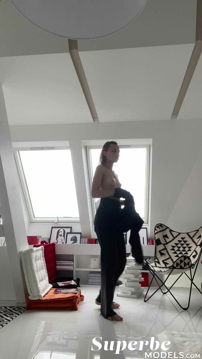 Танюша, 18 лет, 2 размер груди